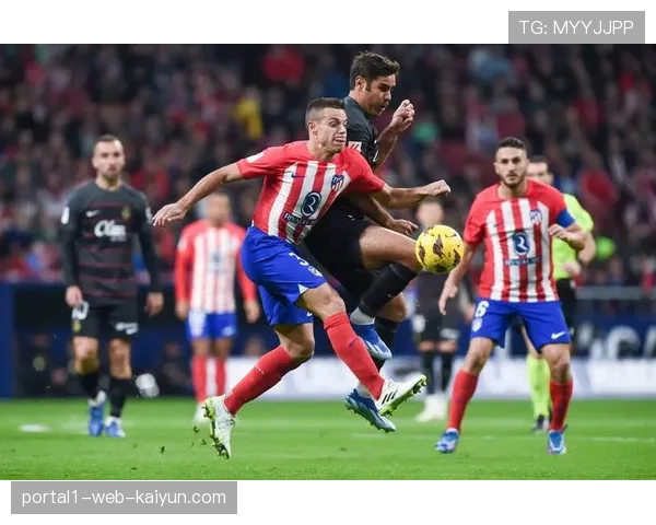 皇马进攻端交叉跑位创造空间效率,无球移动质量西甲顶尖水平